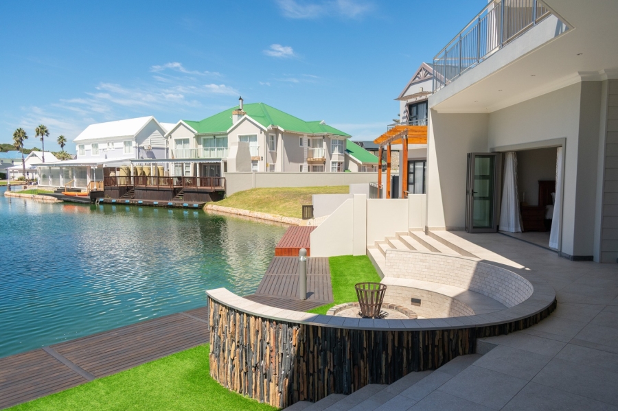5 Bedroom Property for Sale in Marina Martinique Eastern Cape